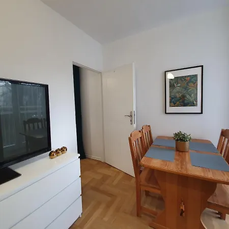 Małe mieszkanko Gdynia Redłowo Apartament